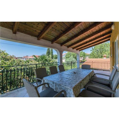 Stunning Apartment In Rovinjsko Selo