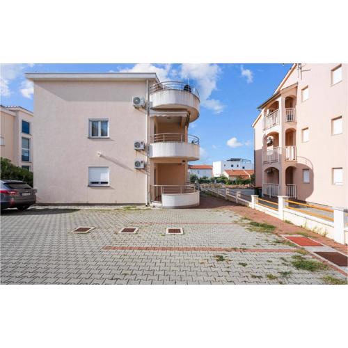 Stunning Apartment In Srima With Wifi