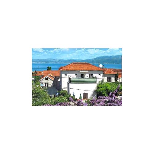 Stunning Apartment In Supetar With Wifi