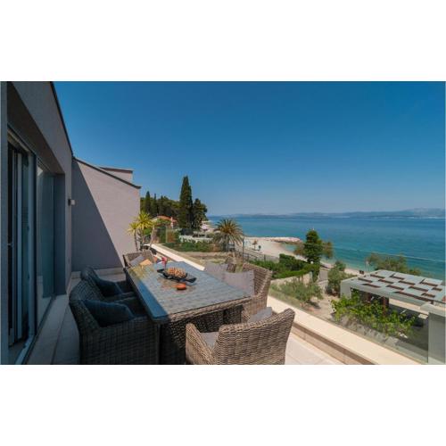 Stunning Apartment In Sutivan With Wifi