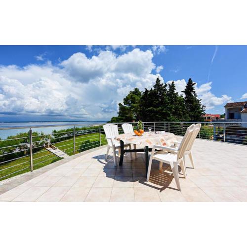 Stunning Apartment In Ugljan With Wifi