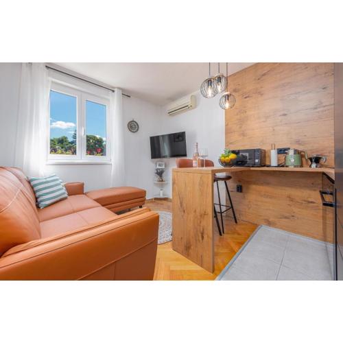 Stunning Apartment In Zadar With Wifi
