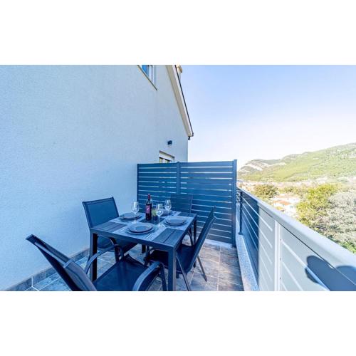 Stunning Apartment In Zuljana With Wifi