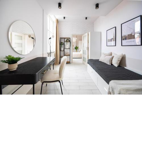 Stunning Apartment with Balcony