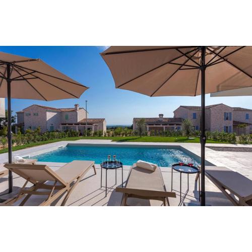 Stunning Home In Bale With Wifi