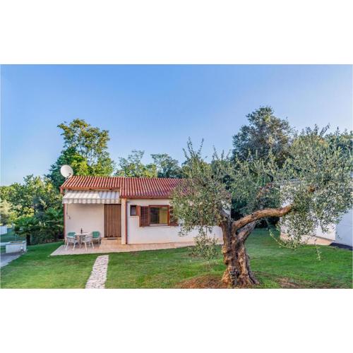 Stunning Home In Banjole With Kitchen