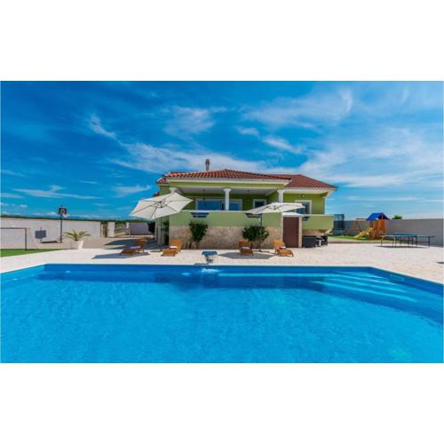 Stunning Home In Gornje Rastane