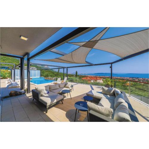 Stunning Home In Kastel Stari