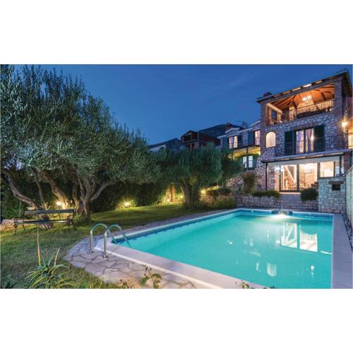 Stunning Home In Klek With Jacuzzi