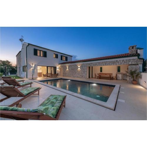Stunning Home In Krnica