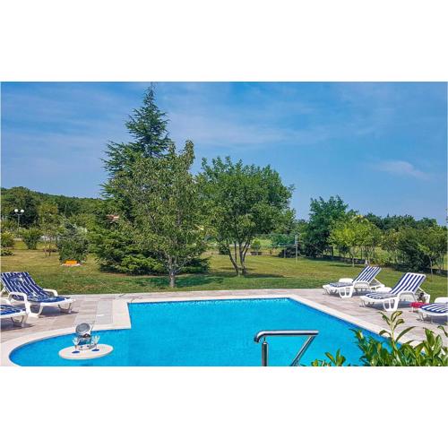 Stunning Home In Labin With Wifi