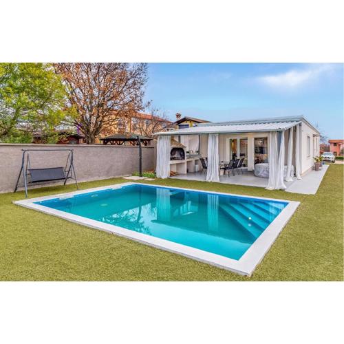 Stunning Home In Loborika With Wifi