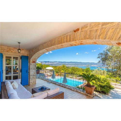 Stunning Home In Malinska With Wifi
