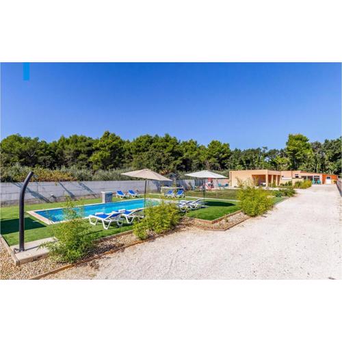 Stunning Home In Medulin