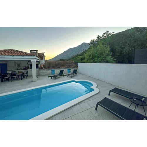 Stunning Home In Orebic With Wifi