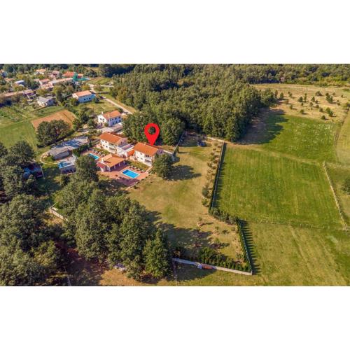 Stunning Home In Pazin