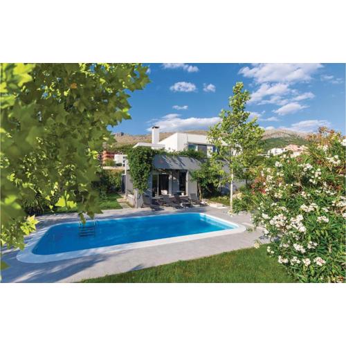 Stunning Home In Podstrana