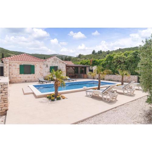 Stunning Home In Postira
