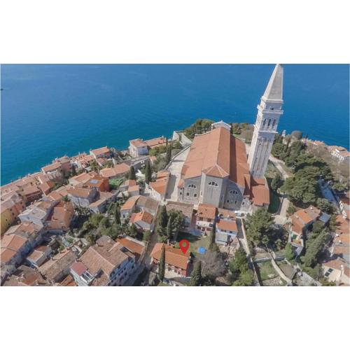Stunning Home In Rovinj With Wifi