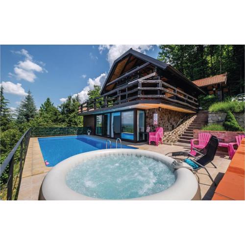 Stunning Home In Samobor With 3 Bedrooms, Jacuzzi And Outdoor Swimming Pool