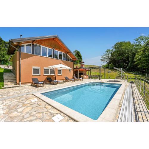 Stunning Home In Vinica Breg With Sauna