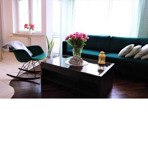 Stylish and spacious by Cooee Apartments