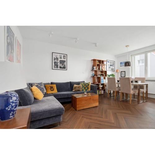 Stylish Apartment 400 m to the Beach, WiFi & Smart TV by Noclegi Renters