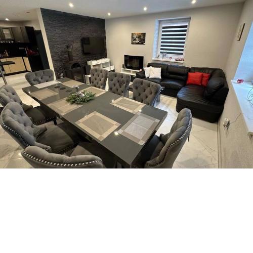 Stylish apartment house with jacuzzi and sauna