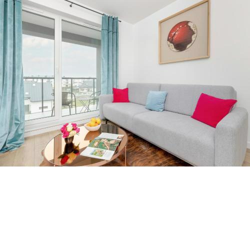 Stylish Apartment in Gdynia Balcony & WIFI by Rent like home