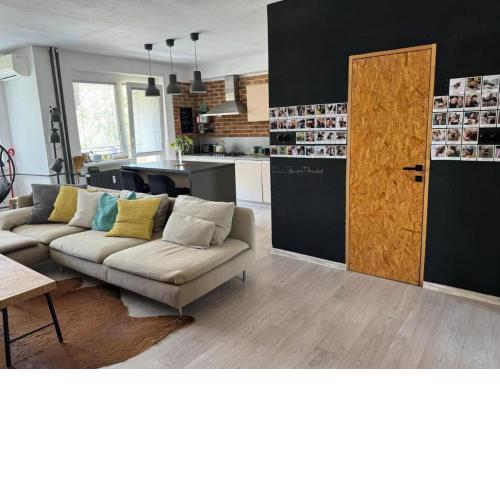 Stylish Apartment in Rača