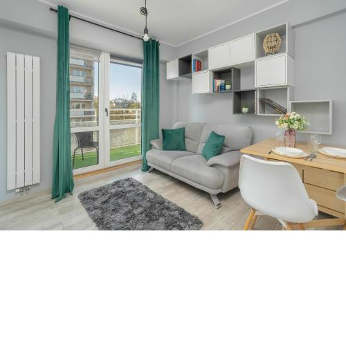 Stylish Apartment near Hala Arena Poznań by Noclegi Renters