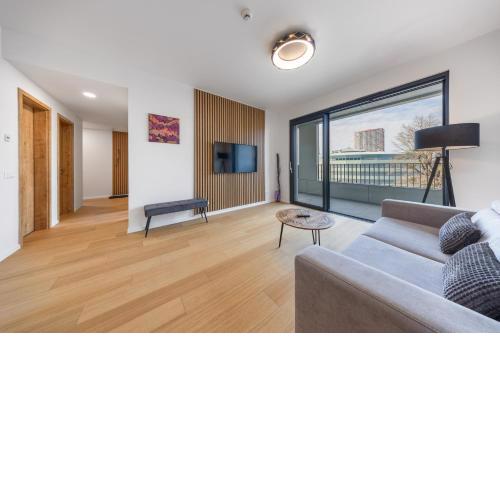 Stylish Downtown Apartment - Top Location & Parking