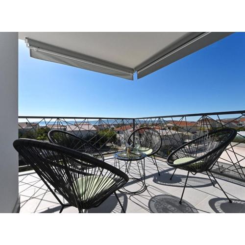 Stylish Kaštela Apartment with Modern Amenities and Free Parking