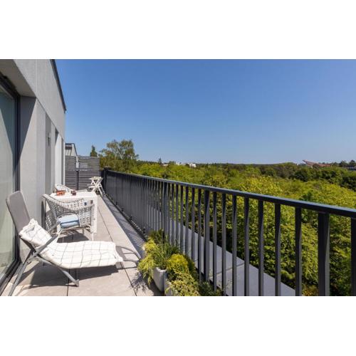 Stylish Seaside Apartment with Terrace & Parking in Jastrzębia Góra by Noclegi Renters