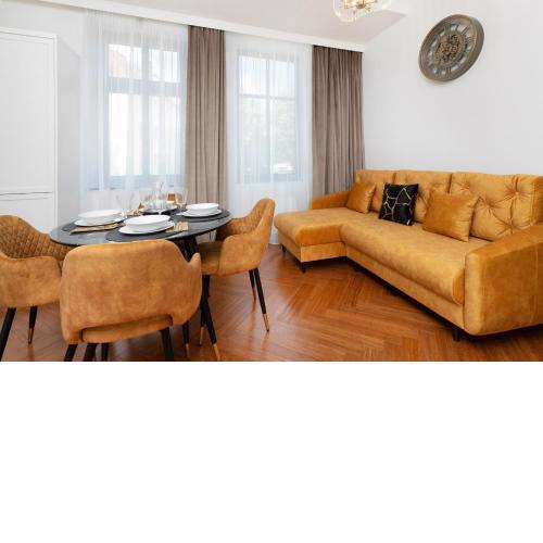 Stylish & Trendy Apartment Browar Gdański by Noclegi Renters