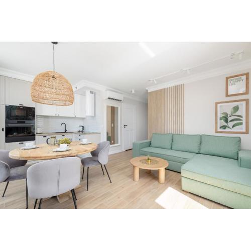 Stylowy Apartament 400 m od Plaży by Noclegi Renters