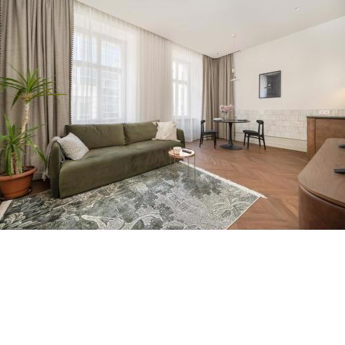 Stylowy Apartament przy Rynku Głównym we Wrocławiu by Rent like home