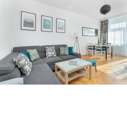 Stylowy Apartament w Centrum Gdyni i Blisko Plaży by Noclegi Renters