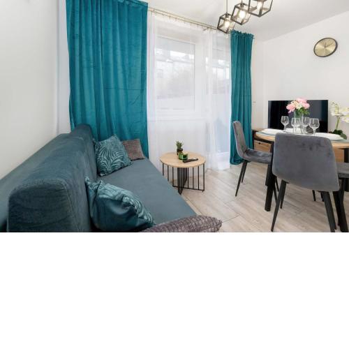 Stylowy Apartament z Ogrodem & Parkingiem by Noclegi Renters