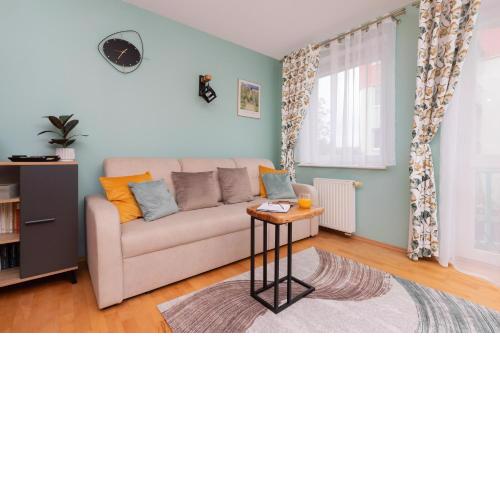 Subtle and Cosy Studio with Furnished Balcony in Gdańsk by Noclegi Renters