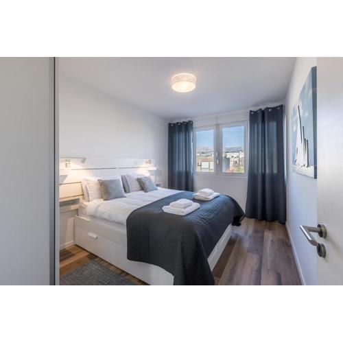 Sundowners Apartment, 52qm, double & single bed, 10 min from Old Town of Split