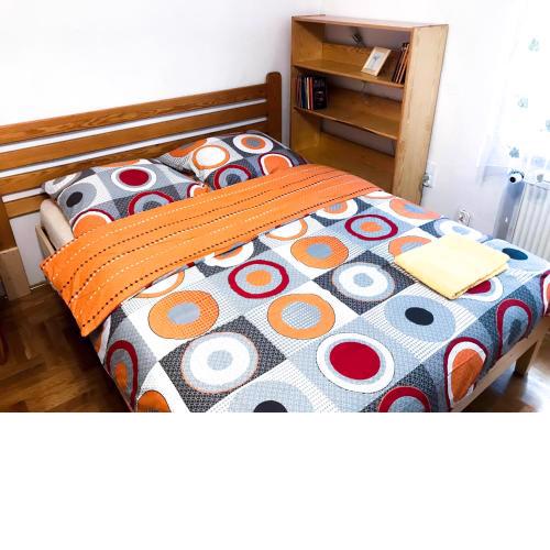 Sunny apartment. 5 minutes walk from Main Sqare.