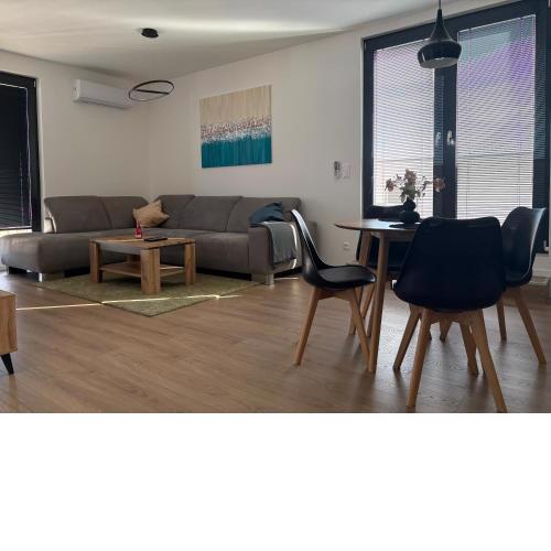 Sunny Apartment