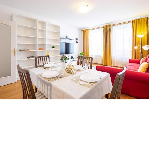Sunny Apartment