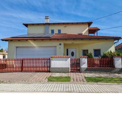 Sunny City House Dunaújváros
