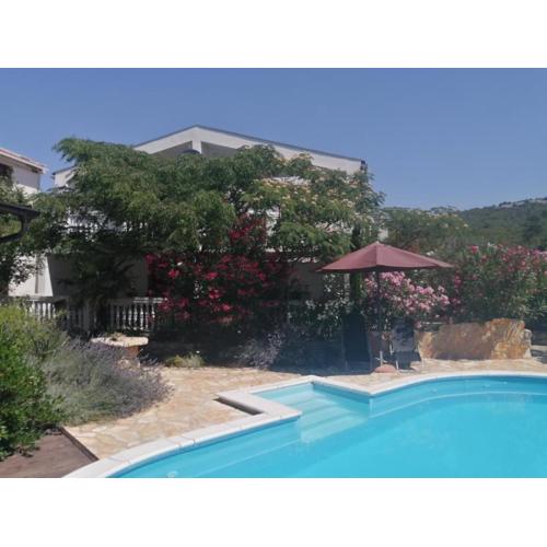Sunny pool apartments