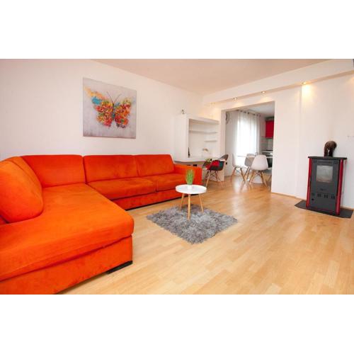 Sunny & Relaxing Apartment