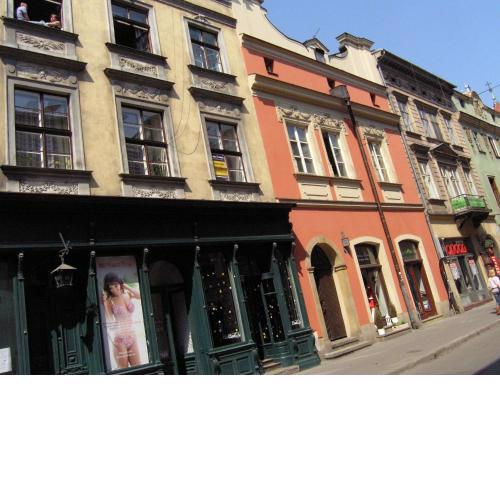 Sunny studio in the old town near main square