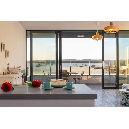 Sunset Bay apartment with pool in Medulin