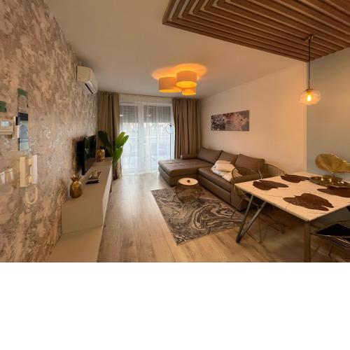 Sunset Resort 101